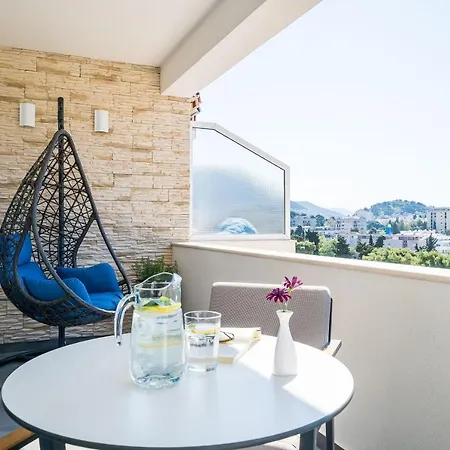 Swallow's Nest Apartment *