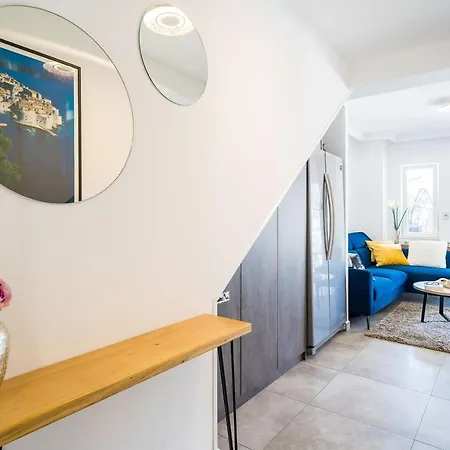 Swallow's Nest Apartment *