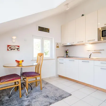 燕窝公寓 公寓 *