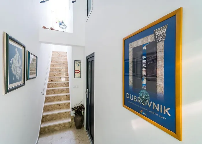Апартаменты Swallow's Nest Дубровник