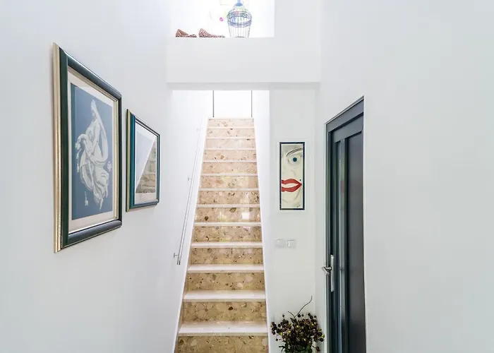 Swallow's Nest Апартаменты