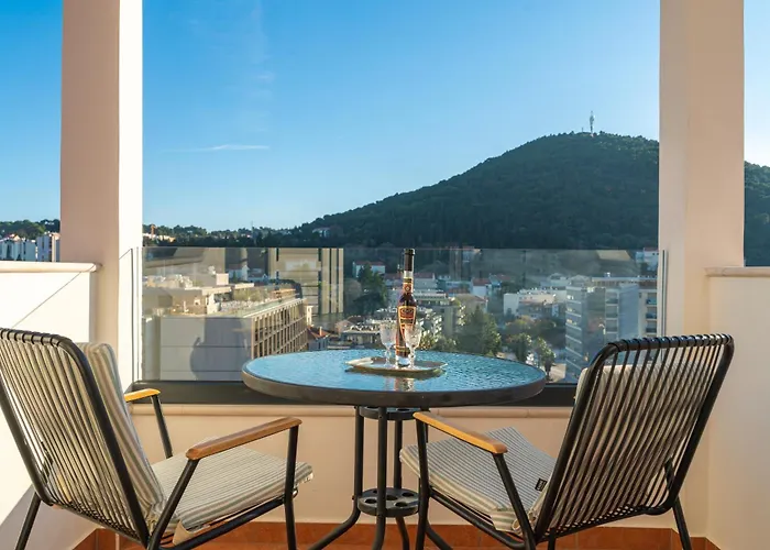 Swallow's Nest Апартаменты