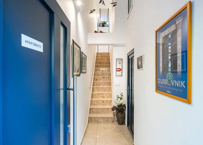 Swallow's Nest دوبروفينك