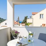 Swallow's Nest Apartman